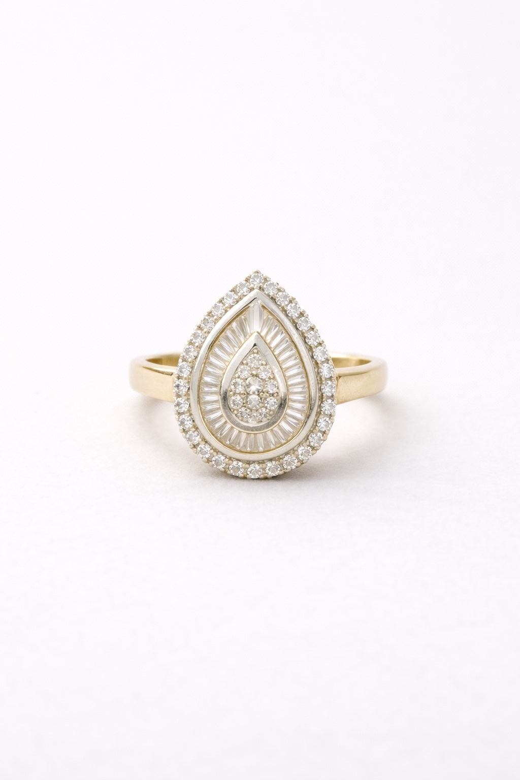 Bague poire en or jaune et diamants - Seconde main