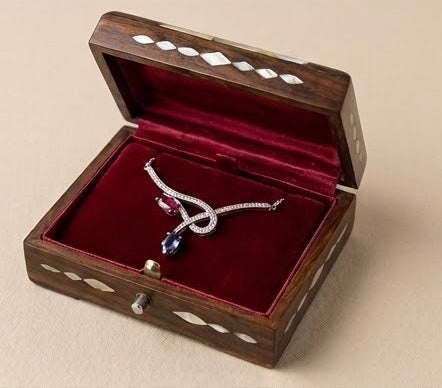 Collier torsadé diamants et saphirs seconde main