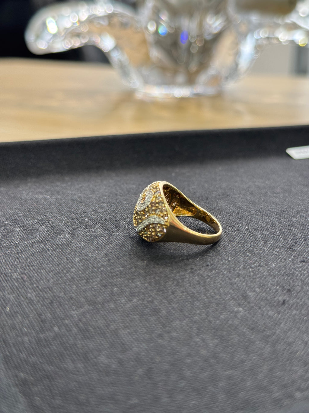 Bague or jaune diamants pavage