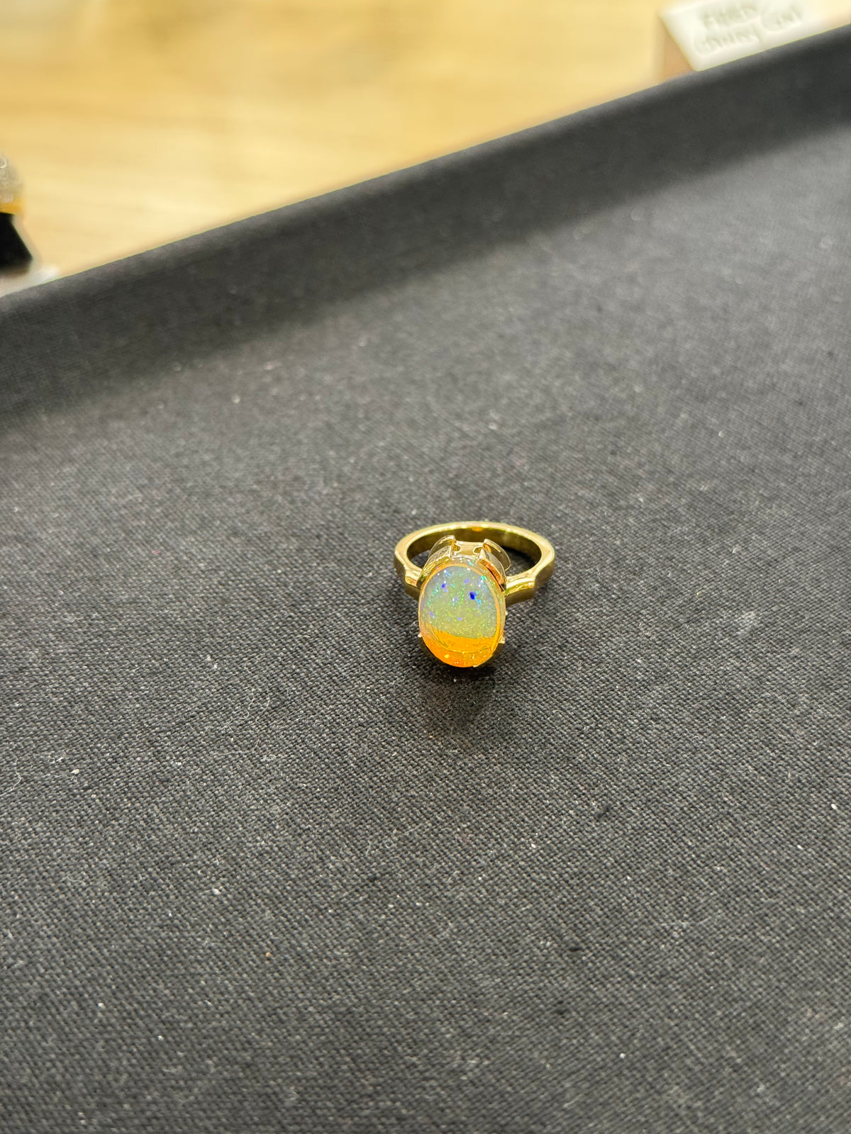 Bague or jaune opale naturelle – Bague vintage pierre de feu | Argor Colmar