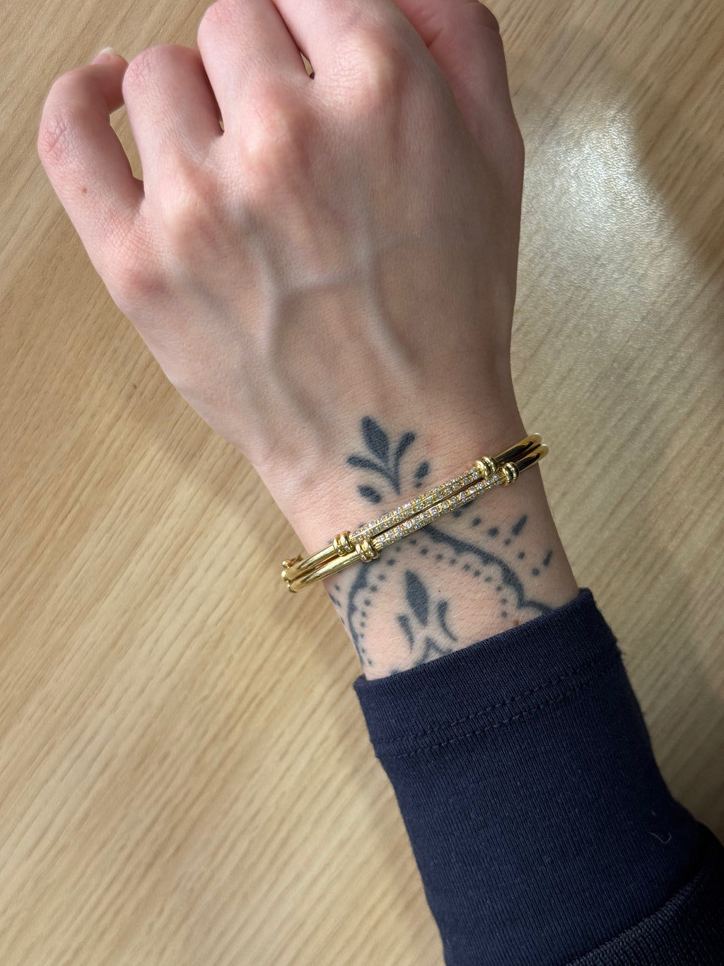 Bracelet jonc vintage en or 18 carats et diamants – Joaillerie seconde main Argor Colmar