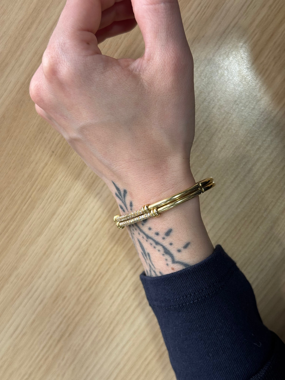 Bracelet jonc vintage en or 18 carats et diamants – Joaillerie seconde main Argor Colmar