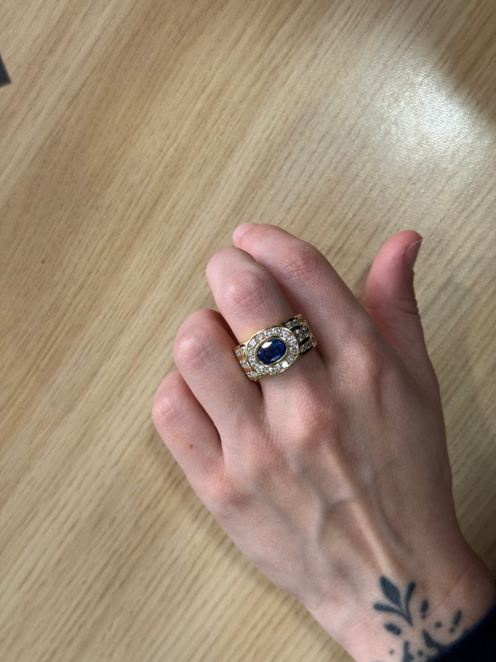 Bague Ester or jaune saphir et diamants - Argor Colmar