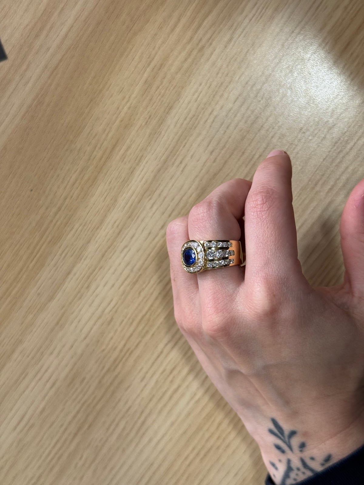 Bague Ester or jaune saphir et diamants - Argor Colmar