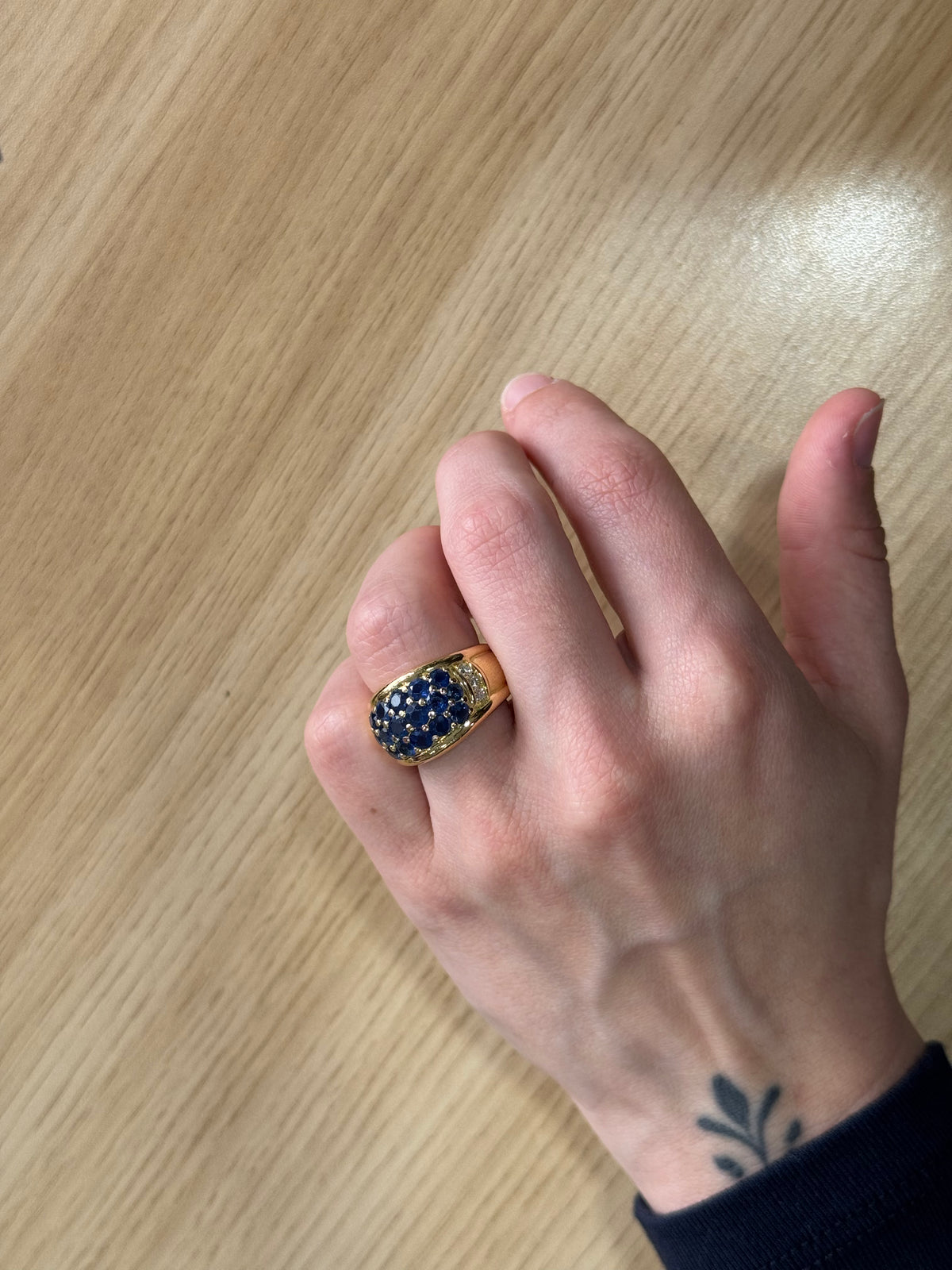 Bague Lara or jaune saphirs et diamants - Argor Colmar