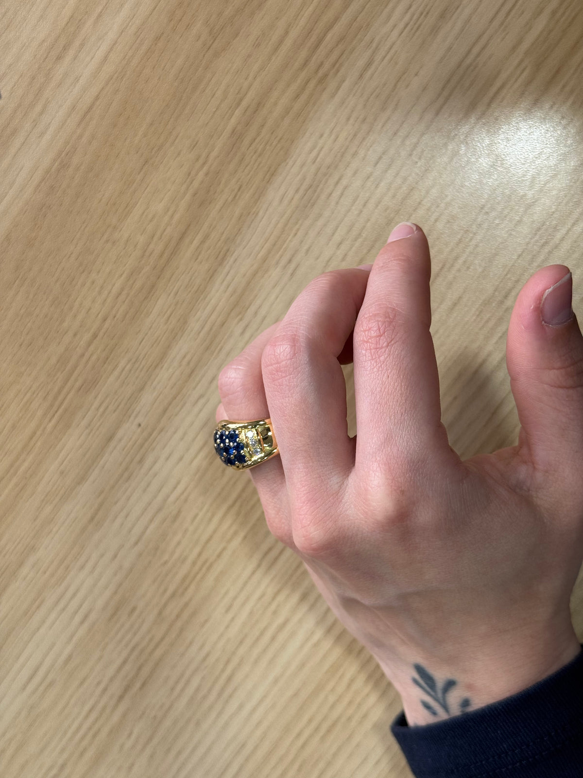 Bague Lara or jaune saphirs et diamants - Argor Colmar