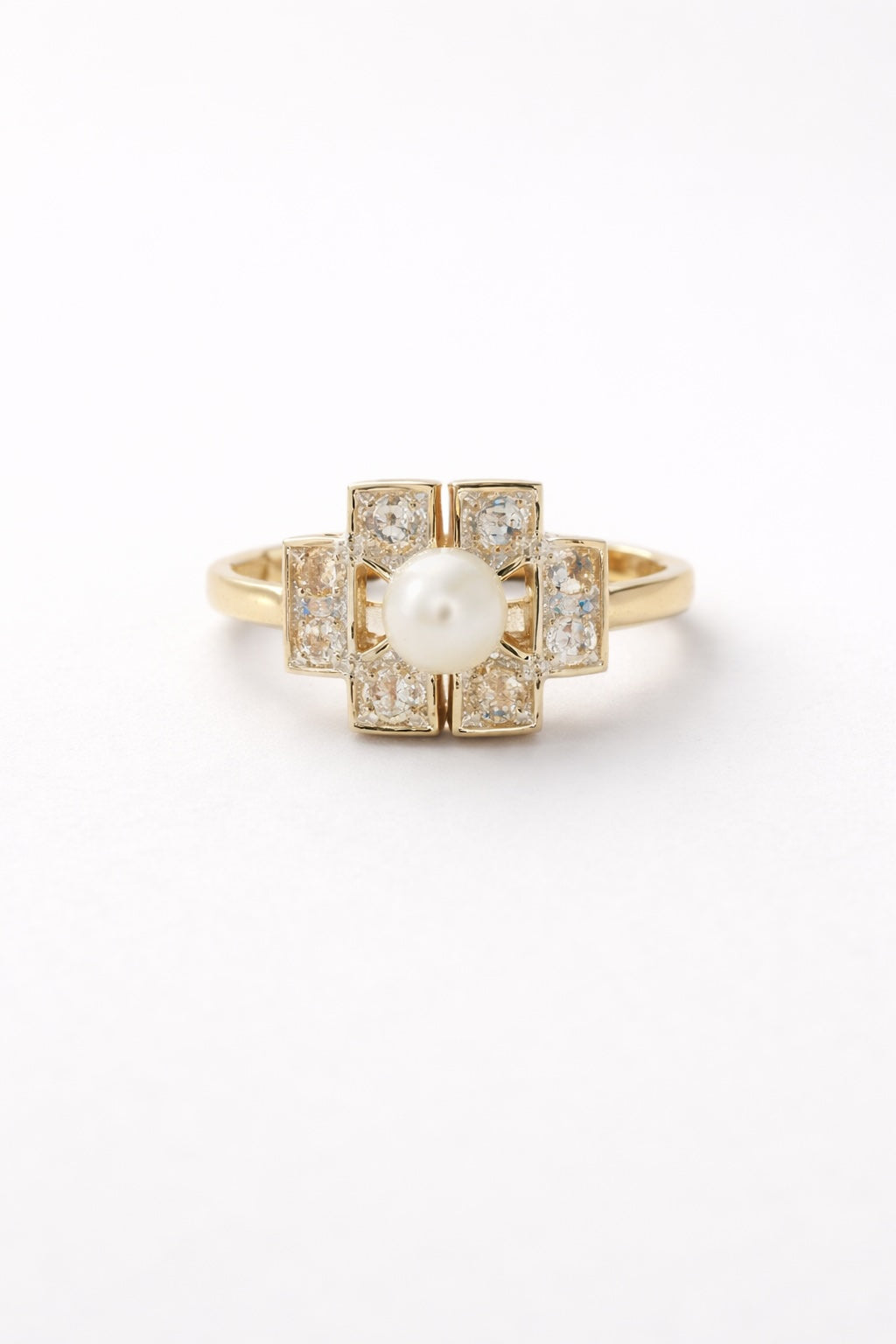 Bague en or jaune avec perle et diamants – Bijou de seconde main authentifié